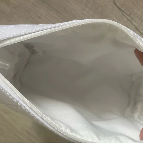 Authentic Dior White Quilted Cosmetic Bag. New. Comes With Box. - Picture 8 of 9